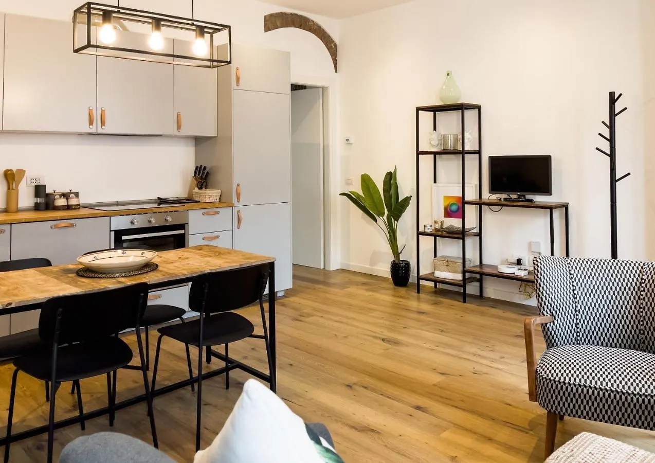 Easylife - Elegante E Rifinita Dimora Nello Splendido Quartiere Di Porta Venezia Apartment Milan Italy